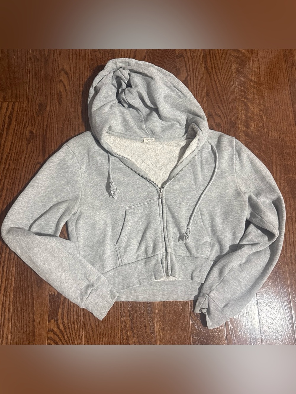 Brandy cropped grey zip up